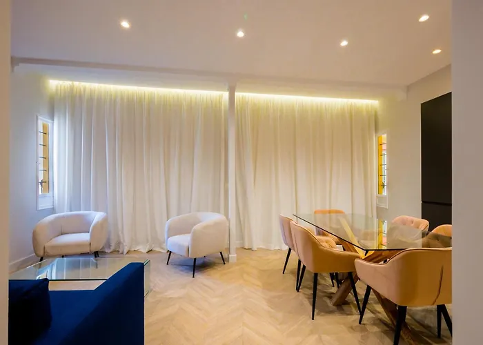 Elegant Apartment - 2 Bd 1 Bth - Center Sevilla